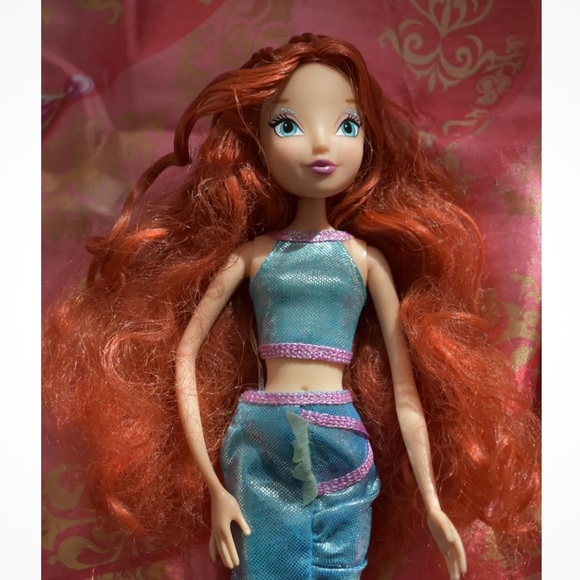 Winx Bloom Doll - Picture 3 of 8